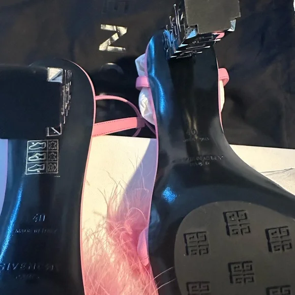 Givenchy G-Cube feather sandal in bright pink 40 - Picture 11 of 11